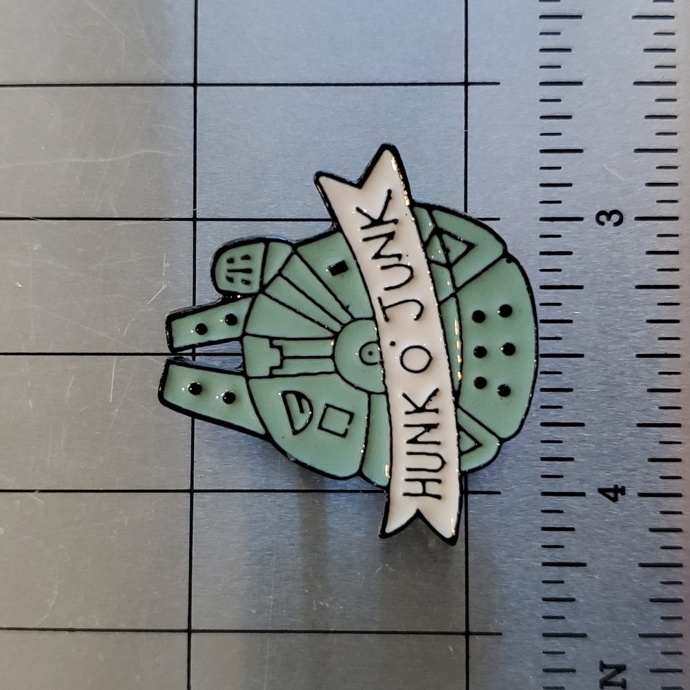 NEW! Star Wars Millennium Falcon Hunk O' Junk Enamel Pin